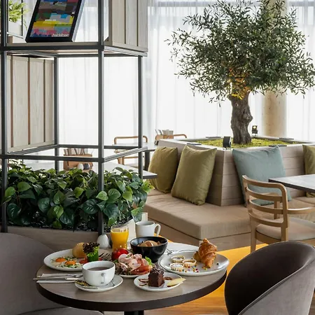 Intercityhotel Szálloda