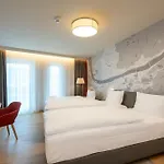 Intercityhotel 3*