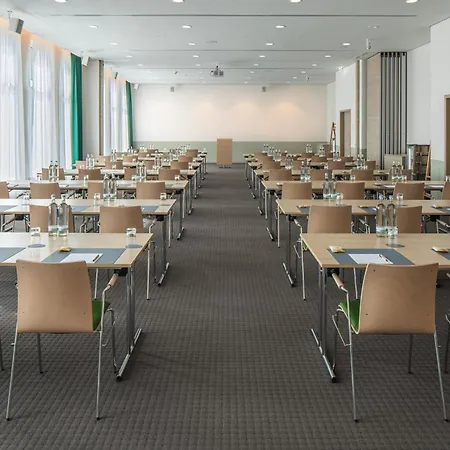 Intercityhotel Hotel 4*