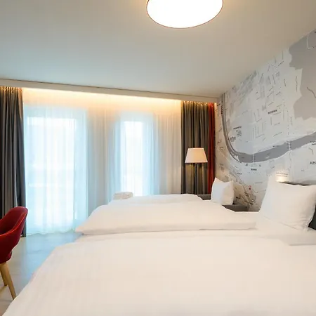 Hotel Intercityhotel 4*