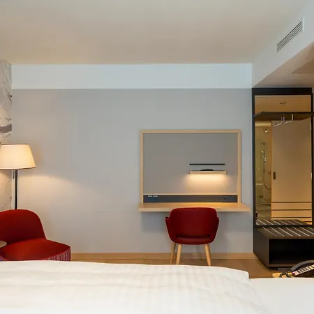 Intercityhotel Hotel 4*