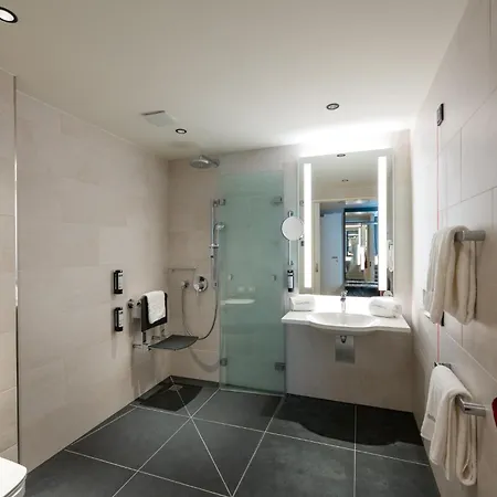 Intercityhotel Отель Хайдельберг