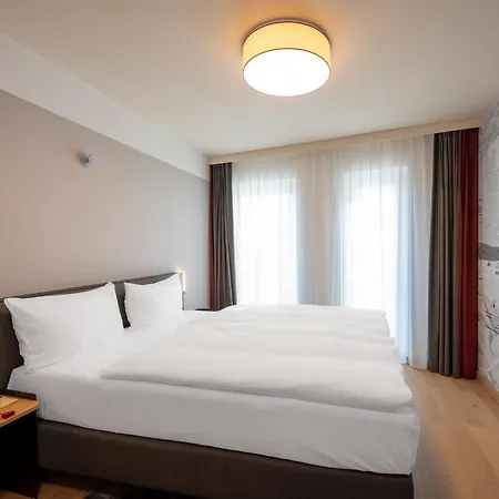 Intercityhotel Hotel 4*