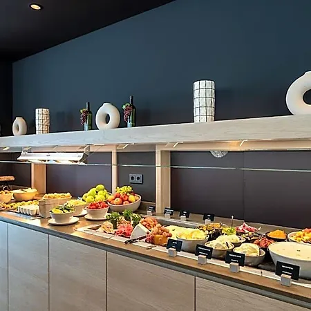 Intercityhotel 3*