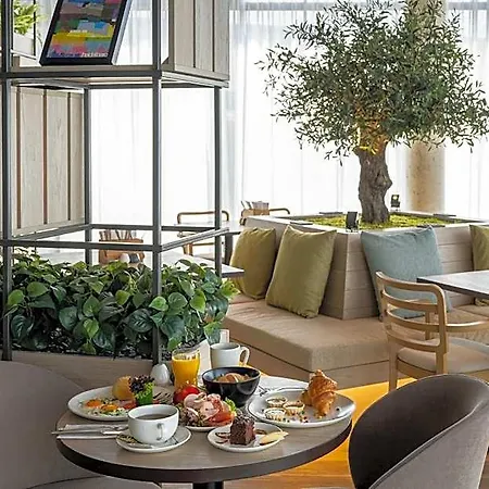 Intercityhotel Отель Хайдельберг