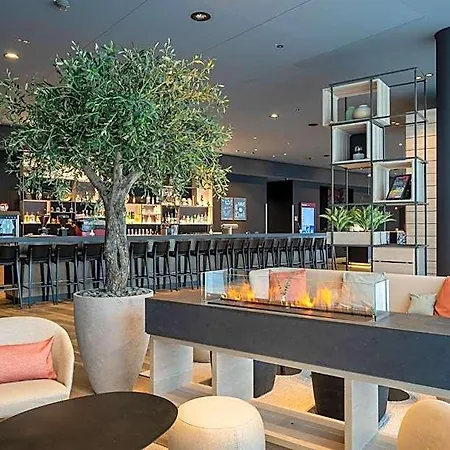 Intercityhotel Отель 3*