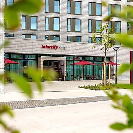 Отель Intercityhotel 3*